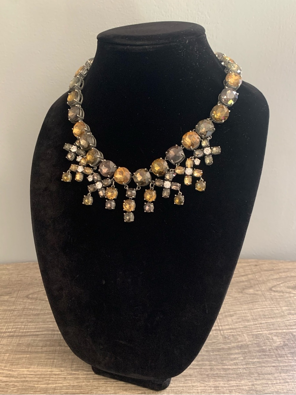 Ann Taylor Smokey Chunky Rhinestone Statement Necklace Signed 16.5” +